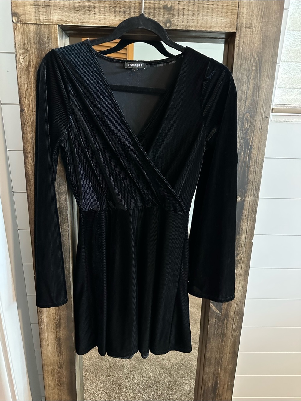 Express Black Velvet Wrap Skater Dress Bell Sleeve Fit & Flare S Goth Witchy - Picture 2 of 5